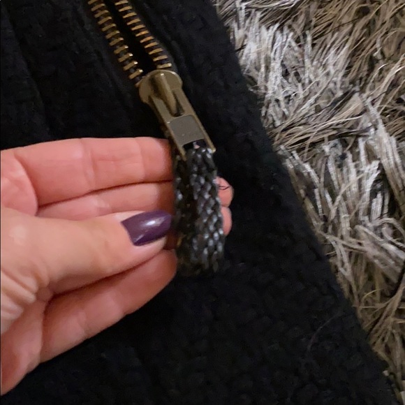 Mackage women’s wool coat w/leather belt &details - Picture 4 of 8